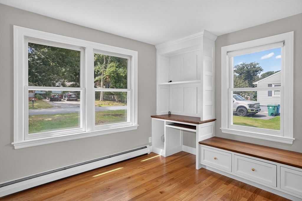 32 Lantern Ln Burlington — Photo 18 of 33