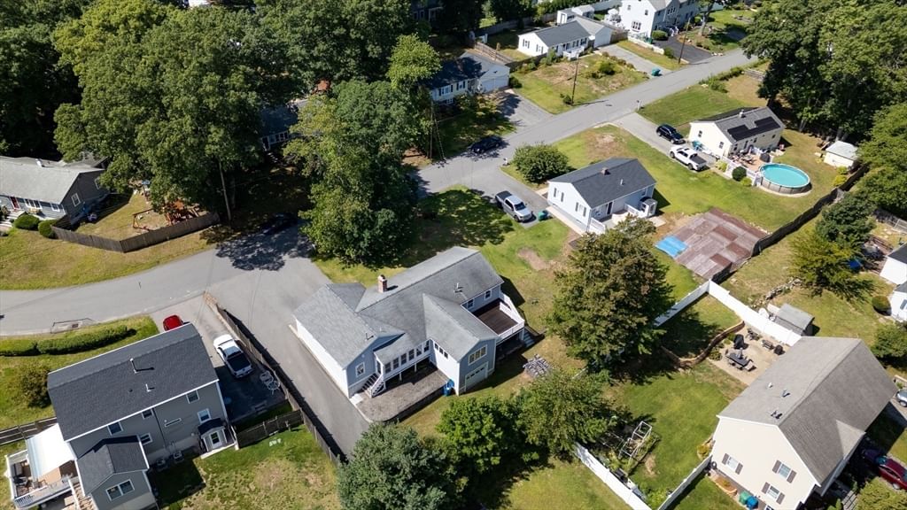 32 Lantern Ln Burlington — Photo 28 of 33