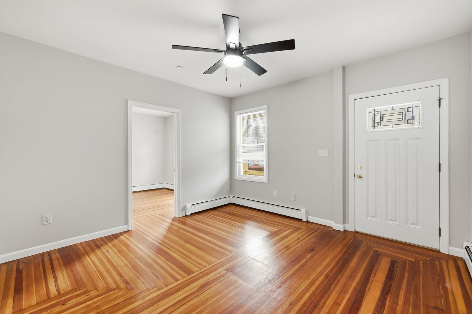 941 Lakeview Ave Lowell — Photo 11 of 39