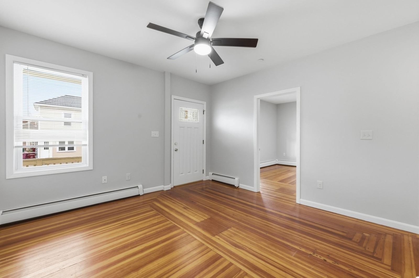941 Lakeview Ave Lowell — Photo 12 of 39