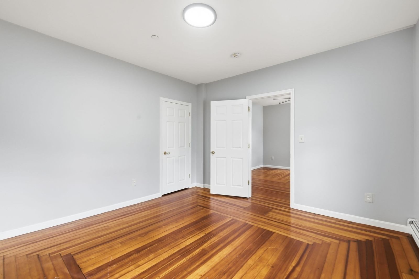 941 Lakeview Ave Lowell — Photo 13 of 39