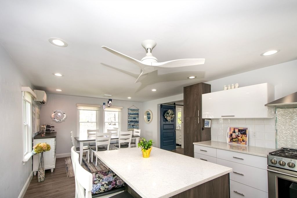 2 Wampatuck Way Scituate — Photo 15 of 36