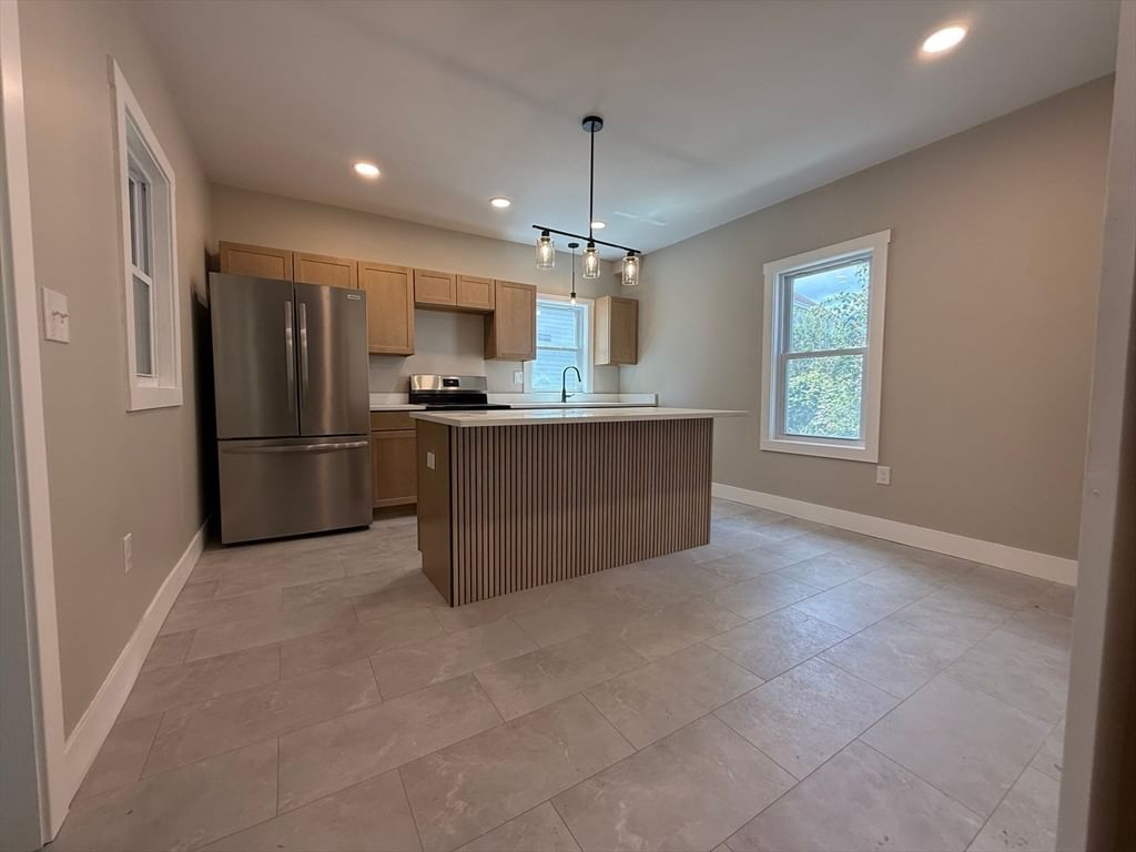 145 Chace Fall River — Photo 4 of 27