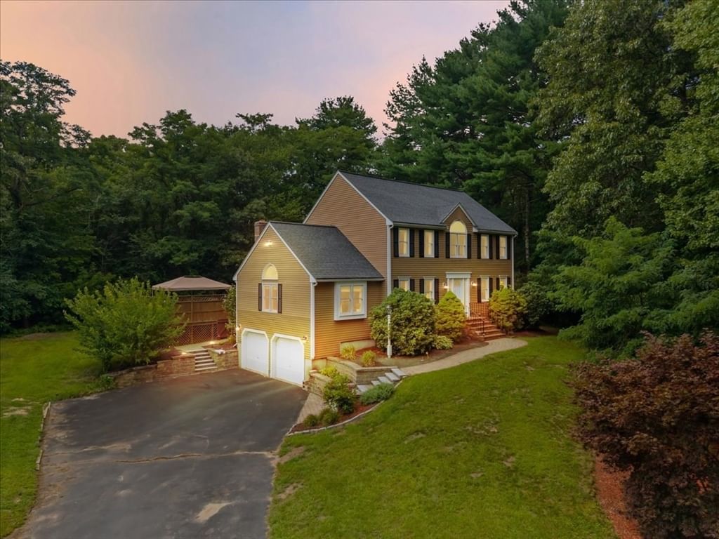 Property at 15 Eileen Rd, Norton, MA 02766