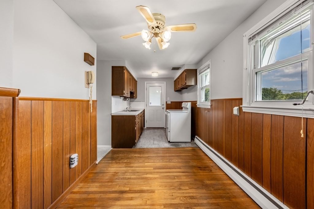 31 Anna Rd Woburn — Photo 11 of 36