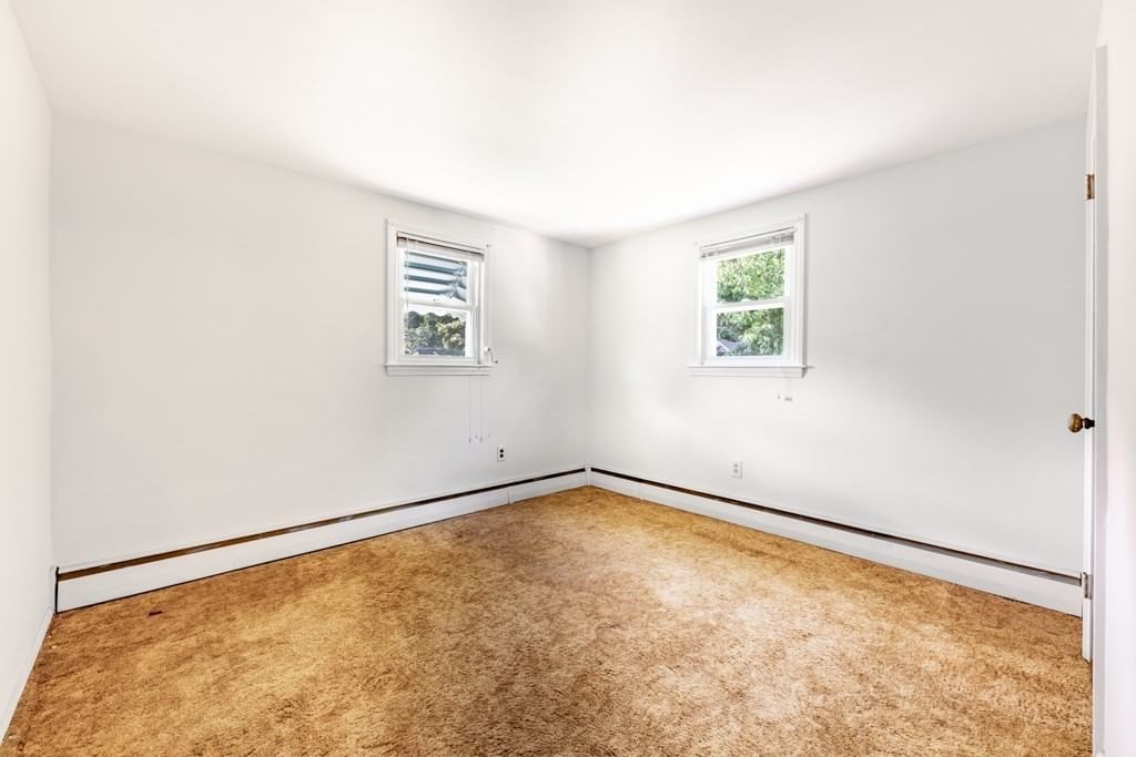 31 Anna Rd Woburn — Photo 14 of 36
