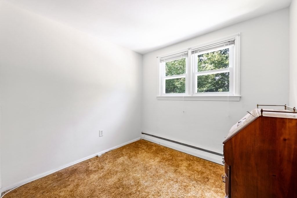 31 Anna Rd Woburn — Photo 15 of 36