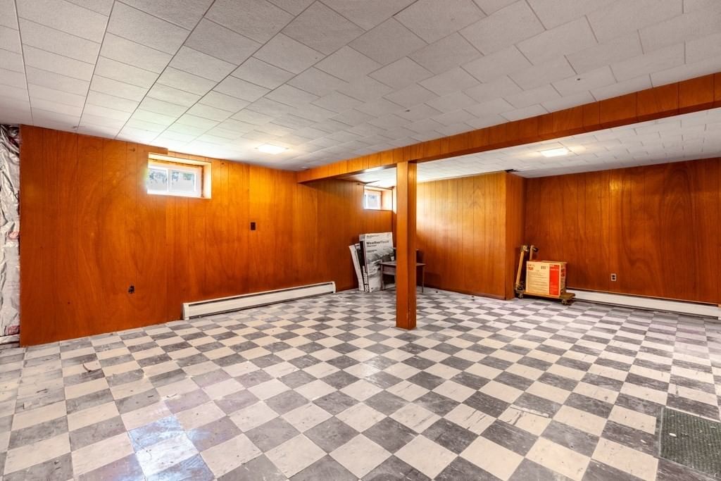31 Anna Rd Woburn — Photo 18 of 36