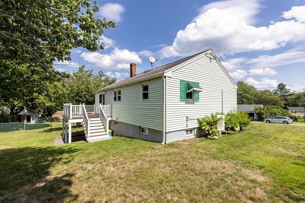 31 Anna Rd Woburn — Photo 22 of 36