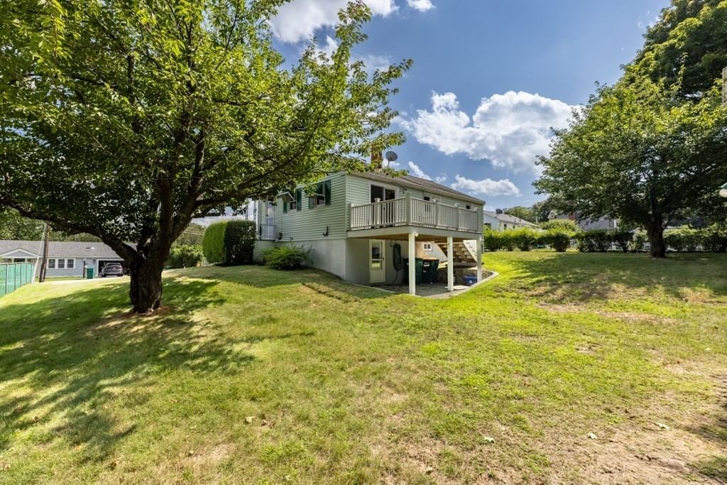 31 Anna Rd Woburn — Photo 24 of 36