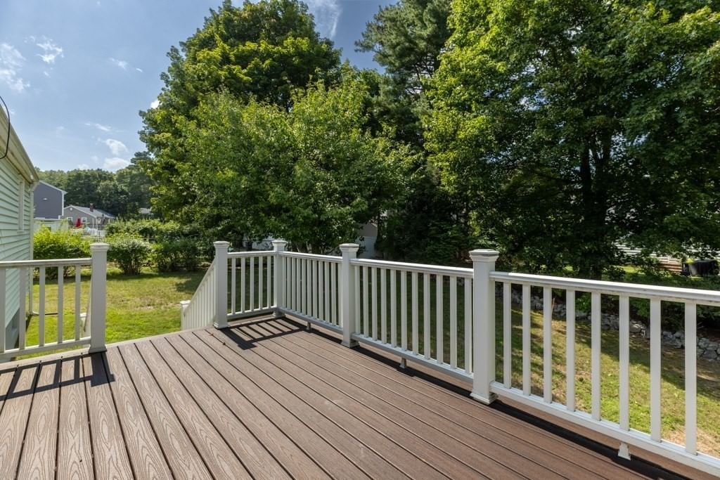 31 Anna Rd Woburn — Photo 25 of 36