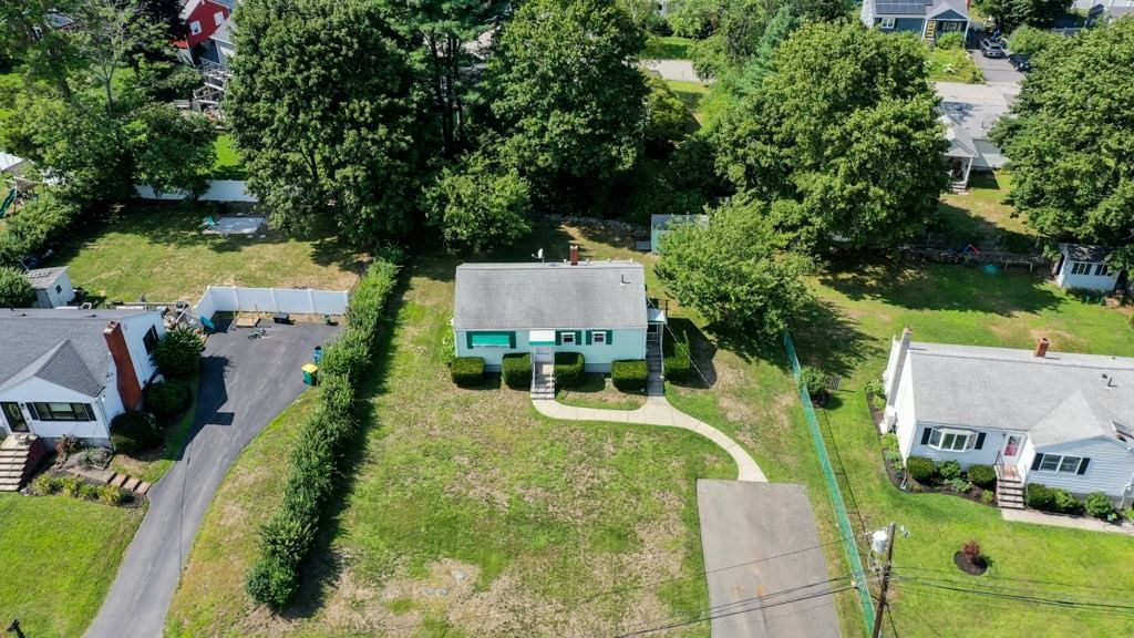 31 Anna Rd Woburn — Photo 27 of 36