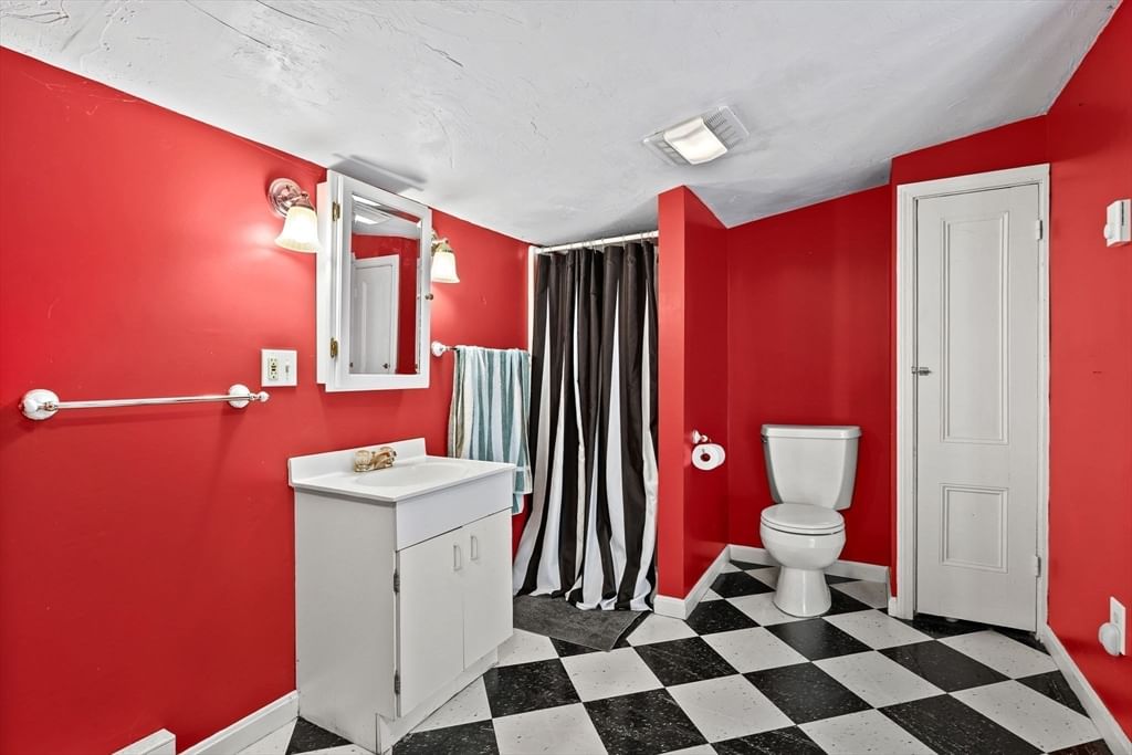 351 Plymouth Street Middleboro — Photo 32 of 42