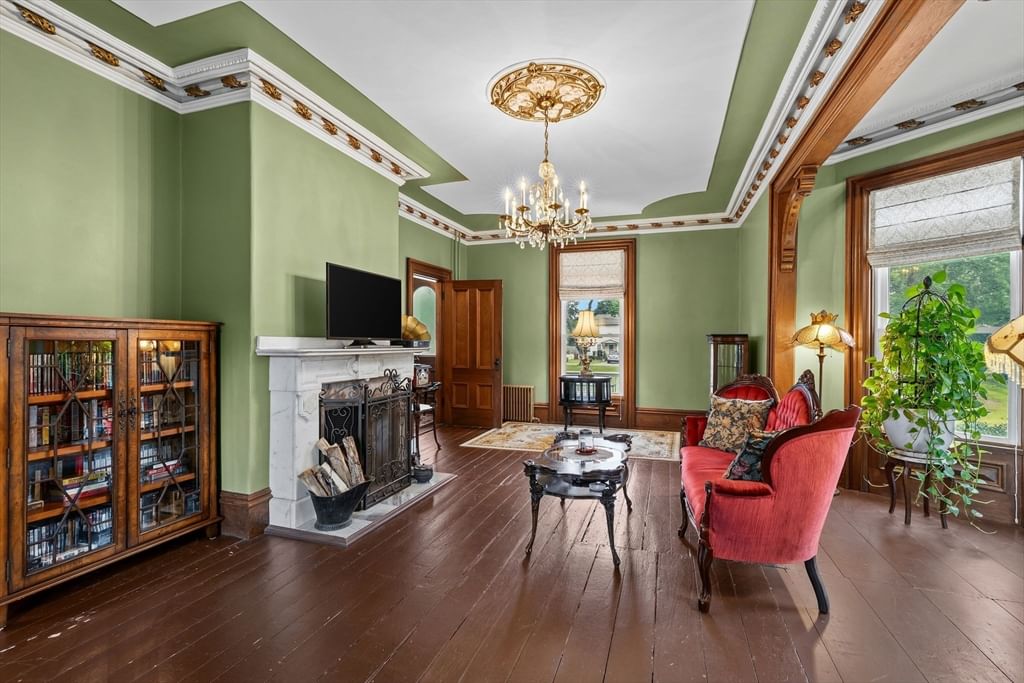 351 Plymouth Street Middleboro — Photo 5 of 42
