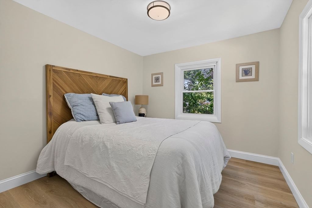 46 Lake Shore Dr Falmouth — Photo 14 of 27