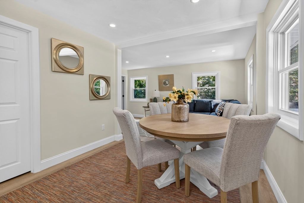 46 Lake Shore Dr Falmouth — Photo 6 of 27