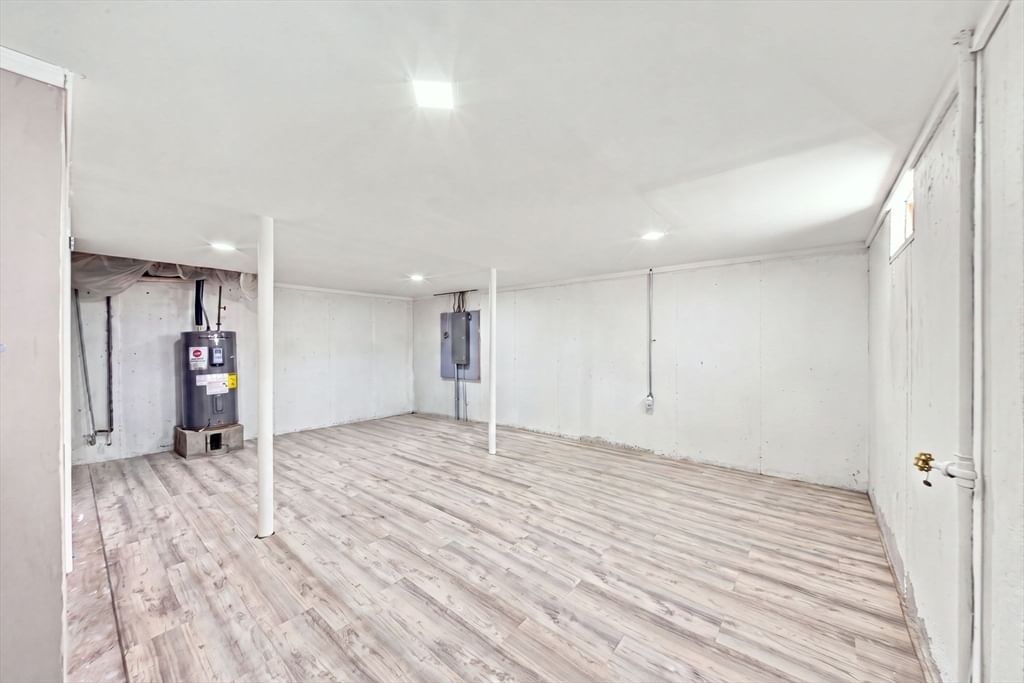 87 Beacon Ave #2 Lawrence — Photo 16 of 20