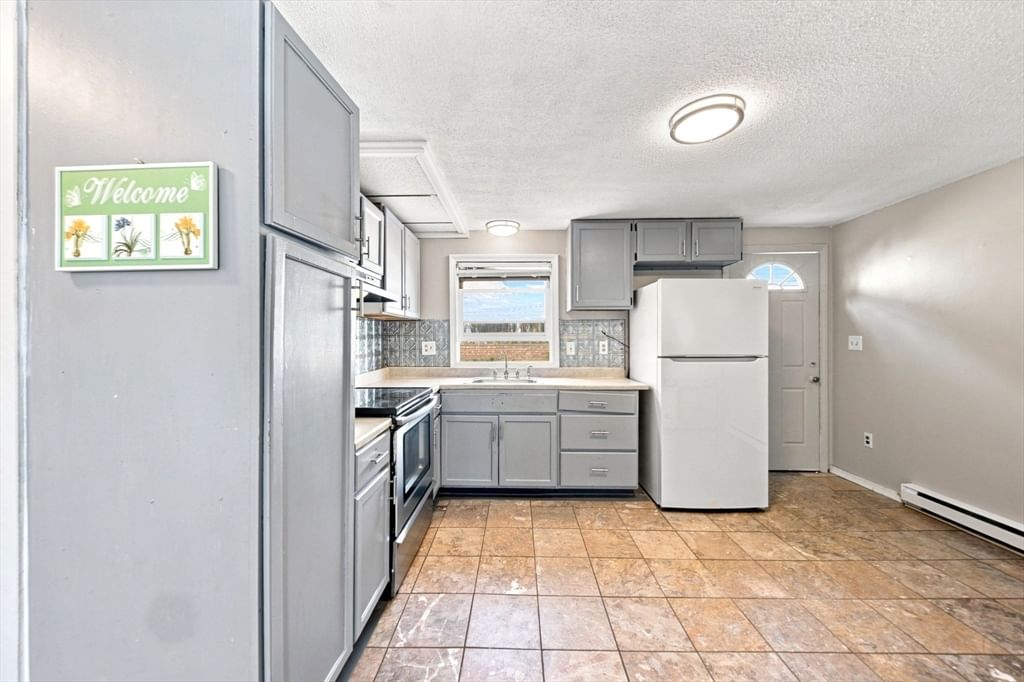 87 Beacon Ave #2, Lawrence, MA 01843 photo 2