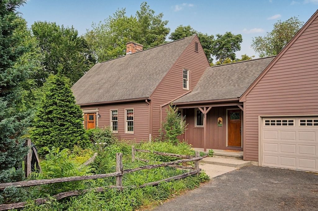 60 Main Road Westhampton — Photo 2 of 42