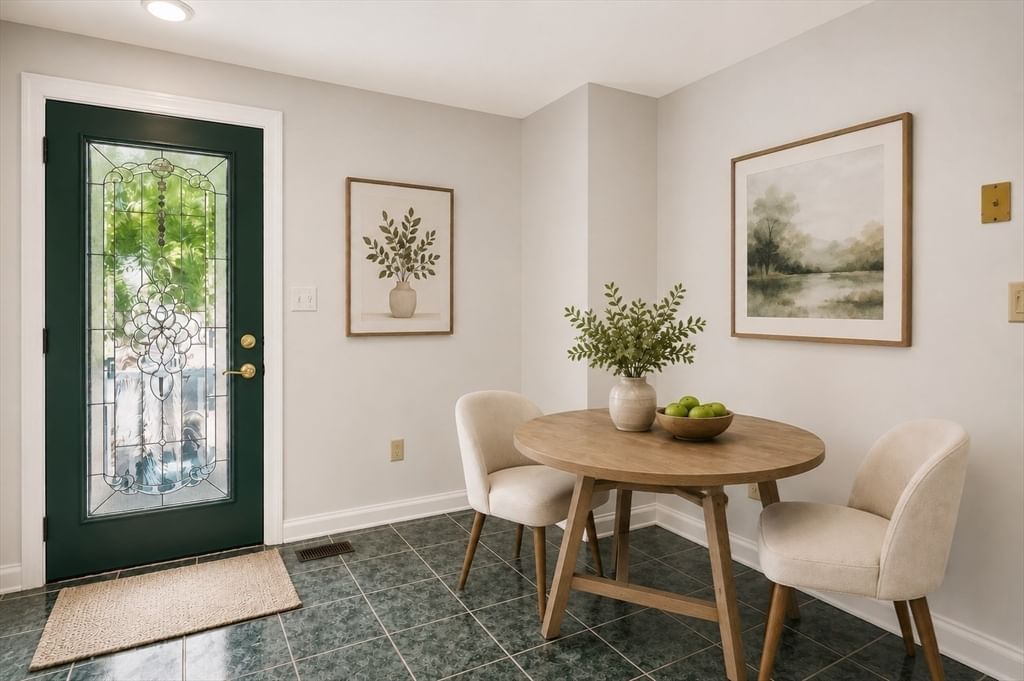 81 Grant Avenue #81 Belmont — Photo 5 of 23