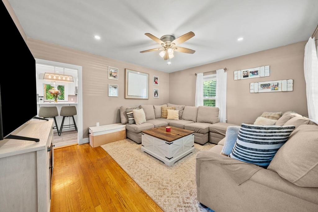 119 Spring St Rockland — Photo 16 of 33