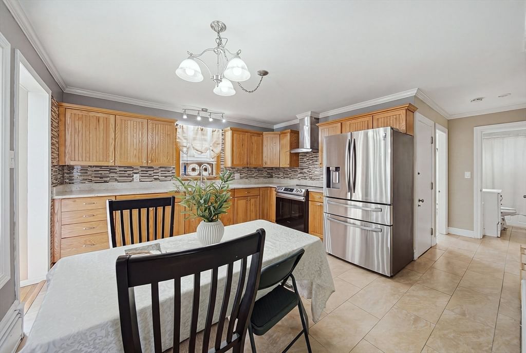 120 Leroy Ave Lawrence — Photo 10 of 29