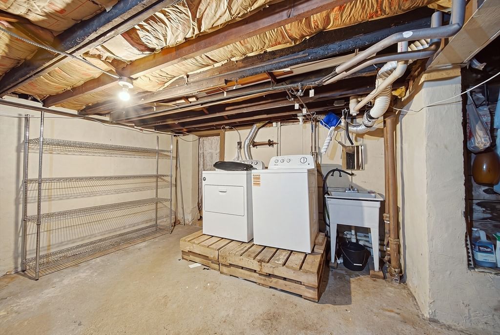 120 Leroy Ave Lawrence — Photo 18 of 29