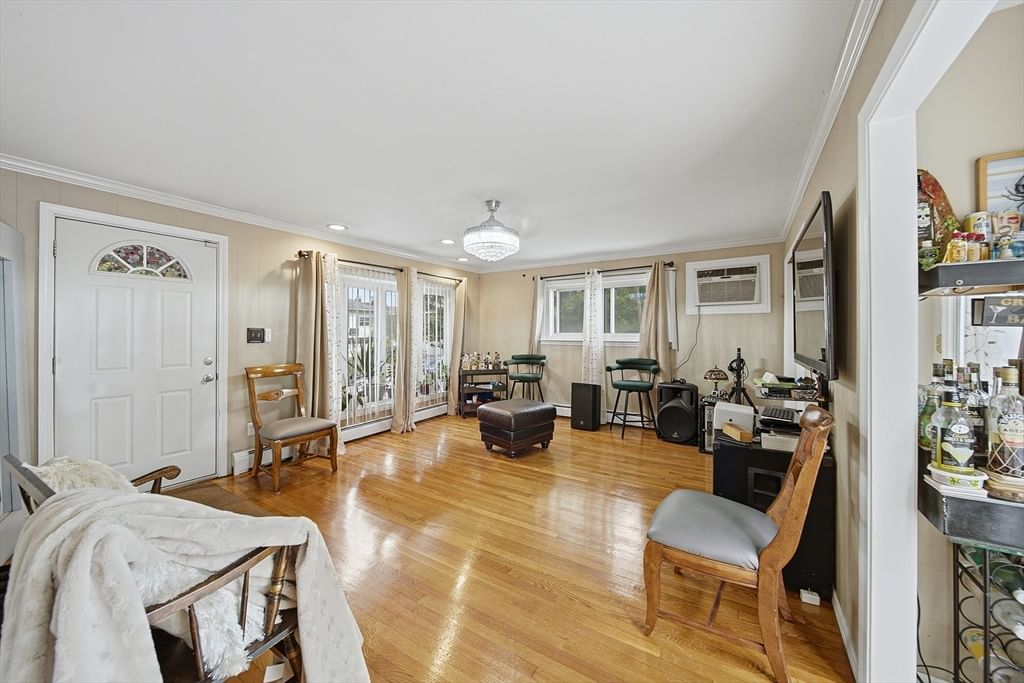 120 Leroy Ave Lawrence — Photo 5 of 29