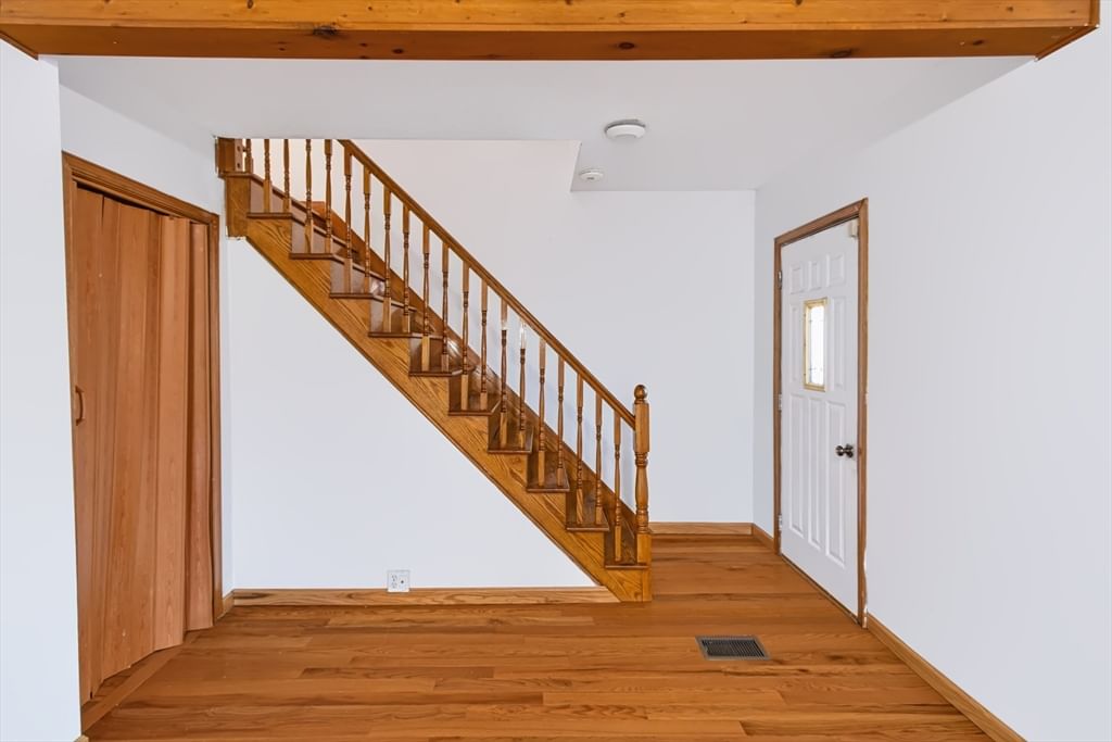 112 Quebec St Lowell — Photo 15 of 23