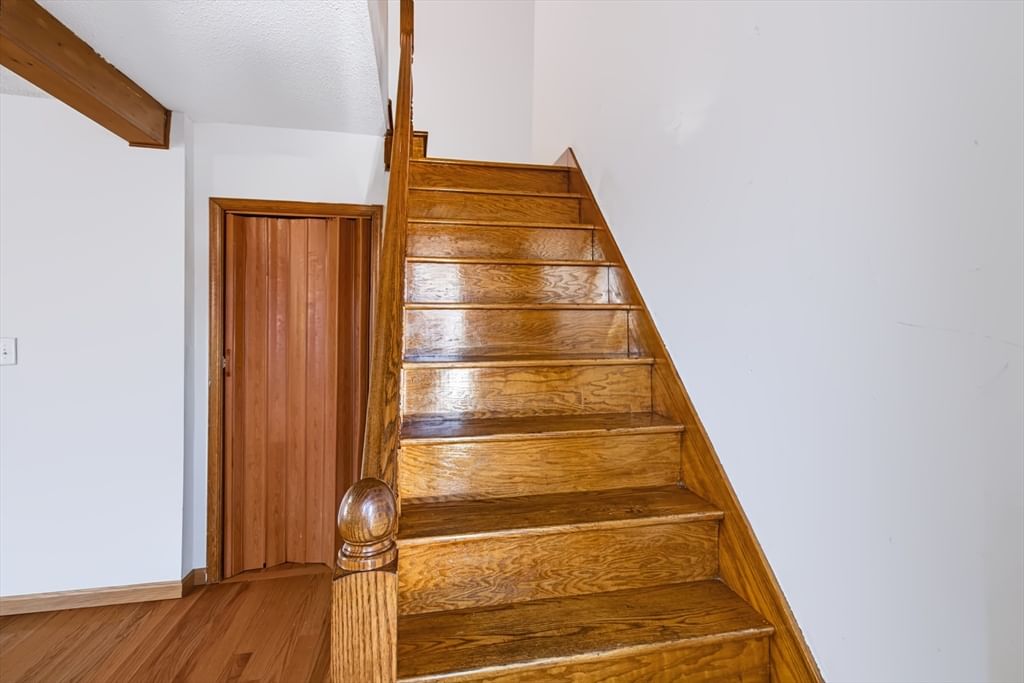 112 Quebec St Lowell — Photo 16 of 23