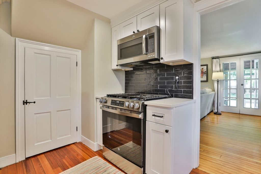 381 Willow St Mansfield — Photo 10 of 36