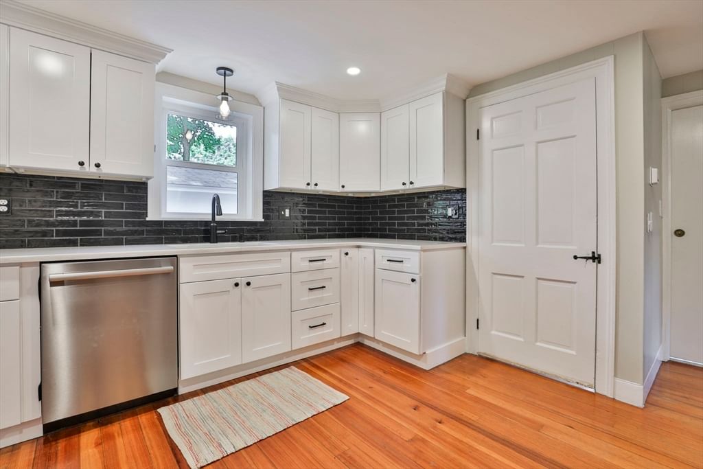 381 Willow St Mansfield — Photo 11 of 36