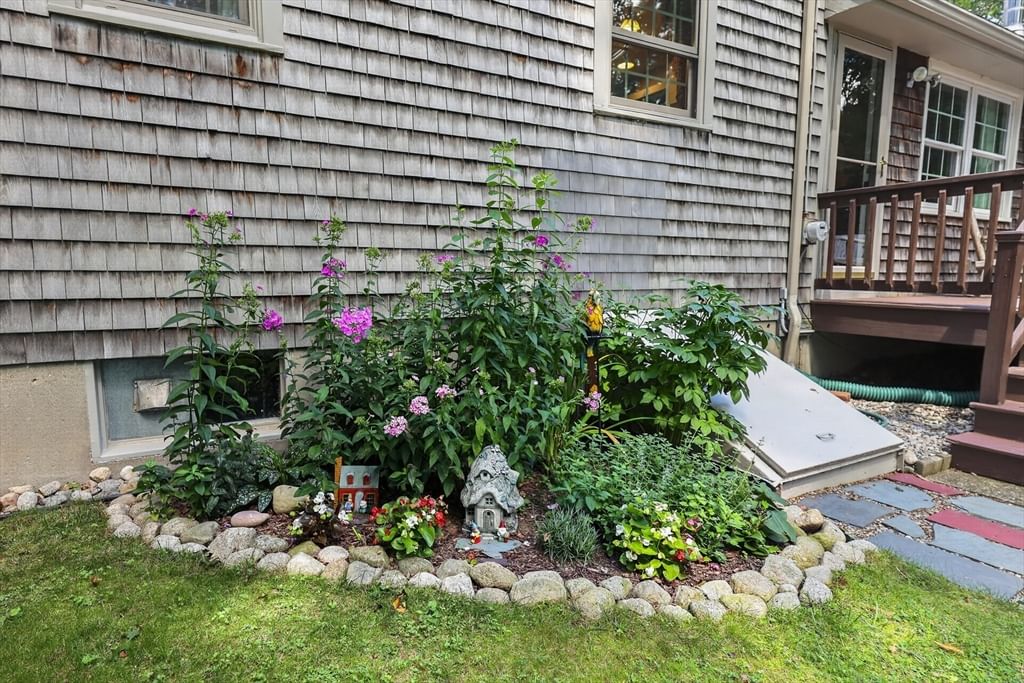 290 Grove St Norwell — Photo 29 of 38