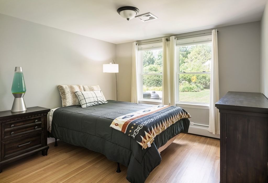 64 Chestnut St Foxboro — Photo 12 of 29