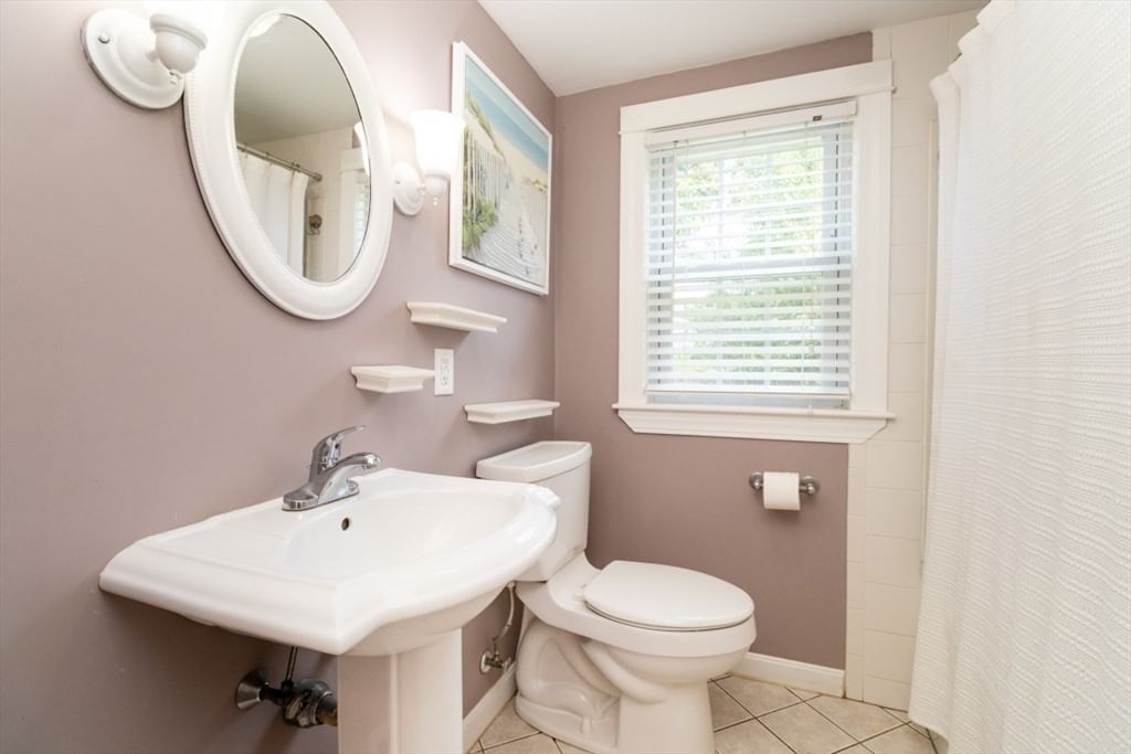 52 Chisholm Rd Weymouth — Photo 13 of 32