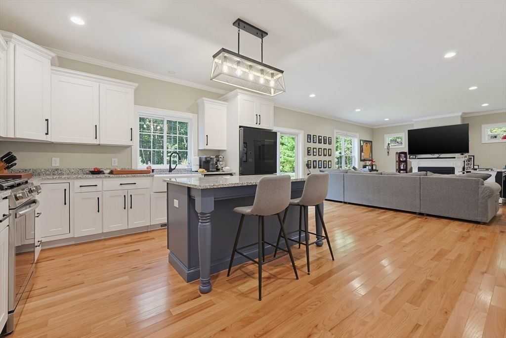 74 King Philip Rd Norton — Photo 8 of 38