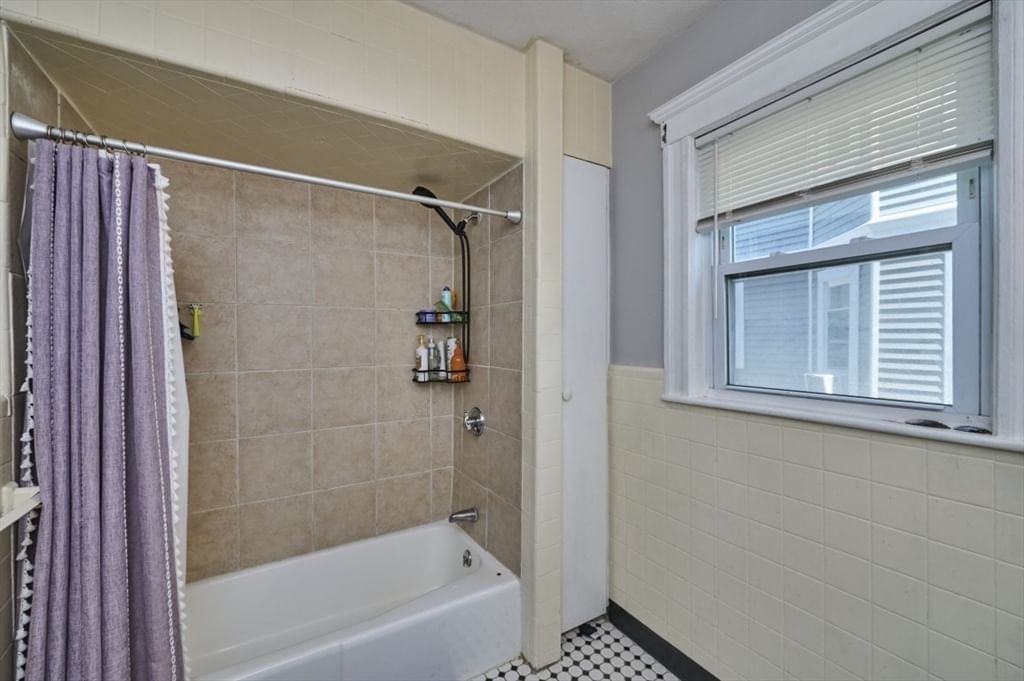 78 Fellsway West Somerville — Photo 13 of 40