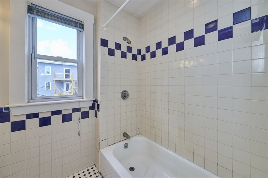 78 Fellsway West Somerville — Photo 23 of 40