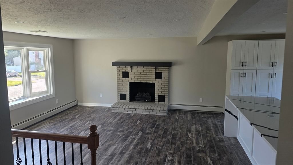 128 Evergreen Dr Swansea — Photo 16 of 35