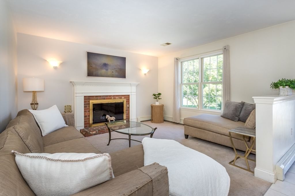 14 Orchard Ln Abington — Photo 13 of 35
