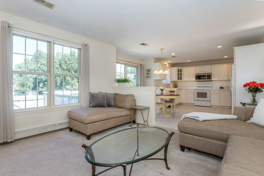 14 Orchard Ln Abington — Photo 15 of 35