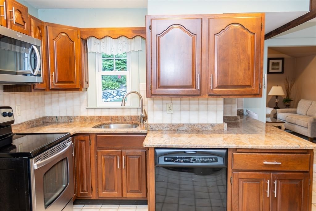 204 Beech Ave Melrose — Photo 16 of 33
