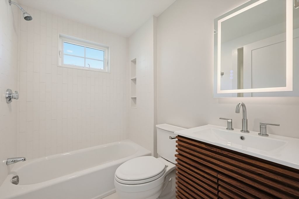 17 Kilburn Road Newton — Photo 10 of 26