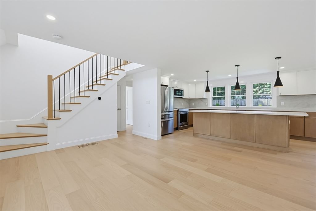 17 Kilburn Road Newton — Photo 12 of 26