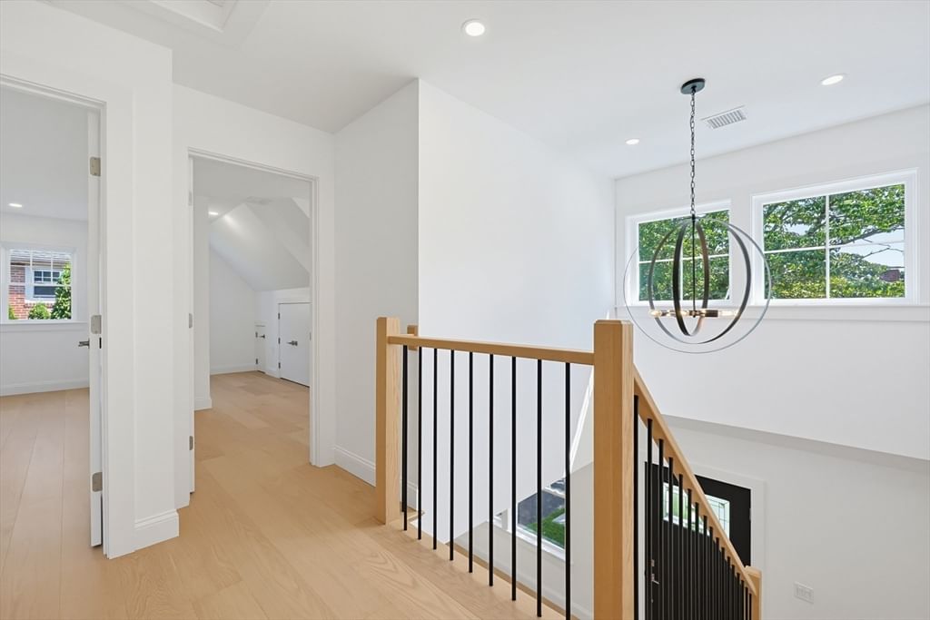 17 Kilburn Road Newton — Photo 13 of 26