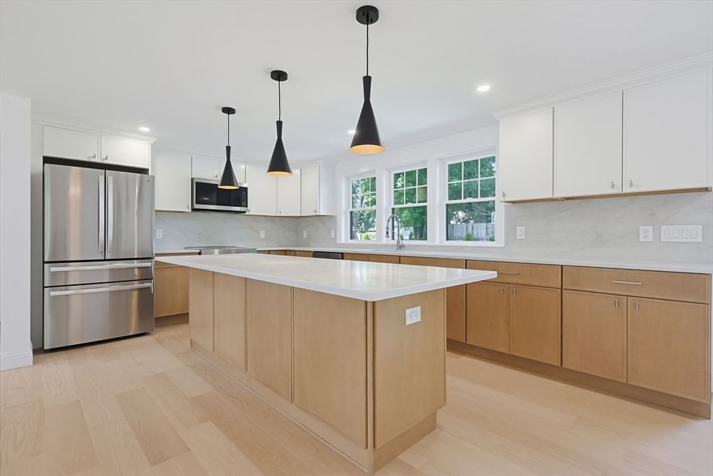 17 Kilburn Road Newton — Photo 2 of 26