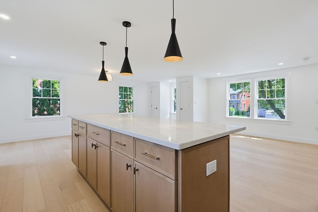 17 Kilburn Road Newton — Photo 3 of 26