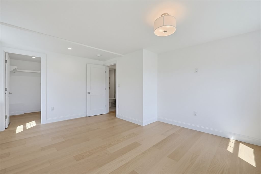 17 Kilburn Road Newton — Photo 8 of 26