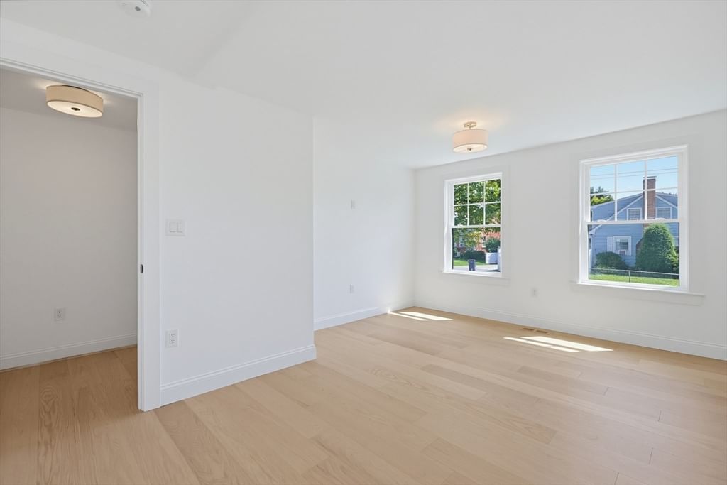17 Kilburn Road Newton — Photo 9 of 26