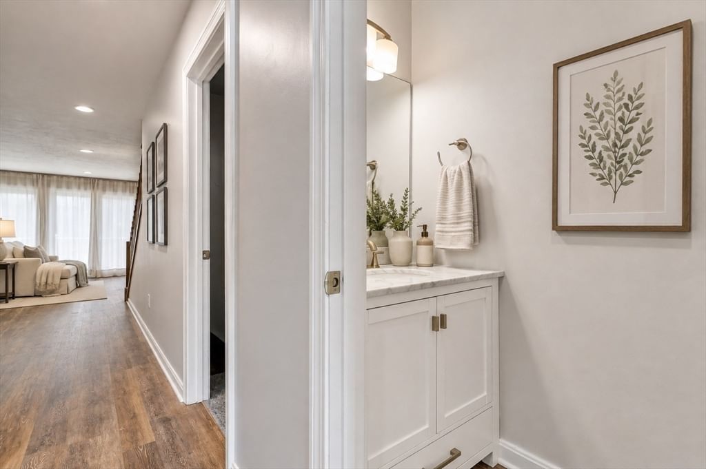 78 Pointe Rok Drive #78 Worcester — Photo 15 of 42